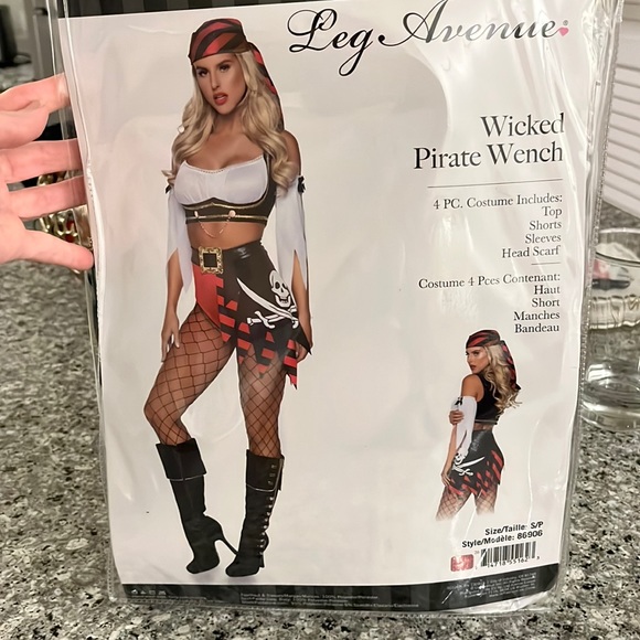 Leg Avenue Red and Black Pirate Costume - Picture 2 of 5
